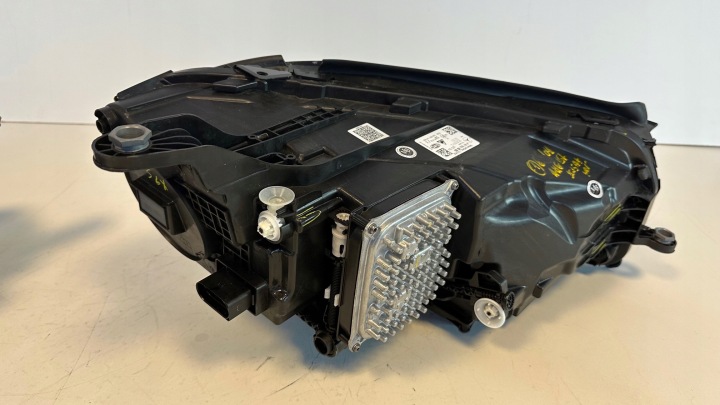 MERCEDES PHARE AVANT GAUCHE A1679068309 GLE 167 W167 MULTIBEAM LIFT AMG