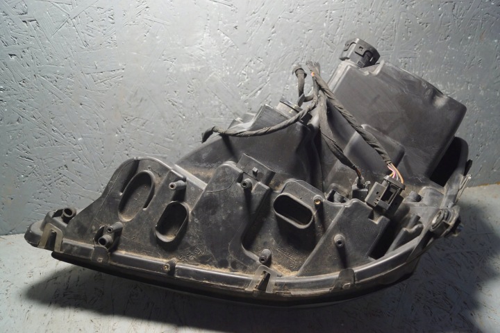 PHARE DROIT AVANT MERCEDES ML W164 S980