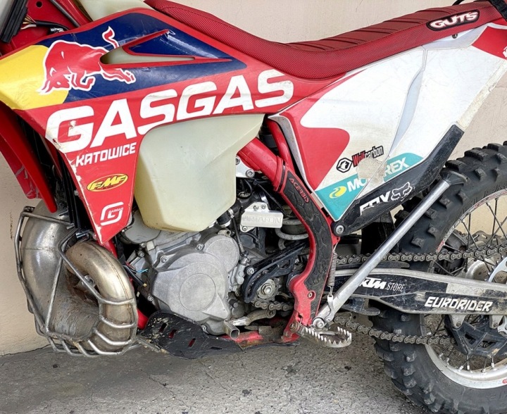 PROTECTION CAPTEUR TPS RENFORCÉE KTM HUSQVARNA GAS GAS 2023-2018 TPI