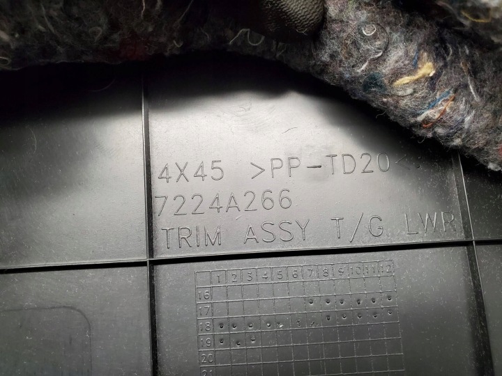 MITSUBISHI ECLIPSE CROSS 4X45 ARRIÈRE GARNITURE COUVERCLES DE COFFRE COUVERCLES DE COFFRE