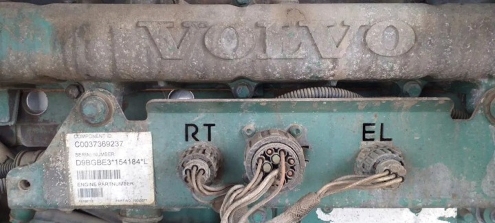 VOLVO ROWNIARKA ROUTIÈRE VOLVO G990