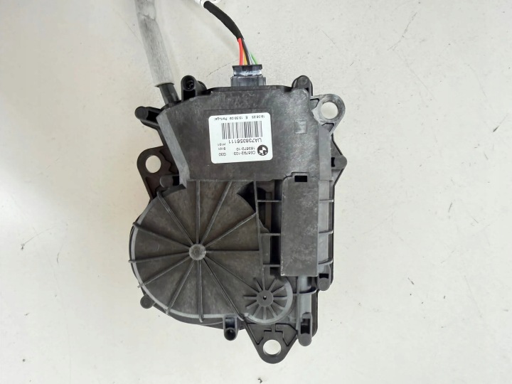 BMW OE 7383561
