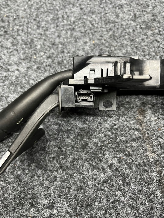 COMMUTATEUR COMPOSITE C4 PICASSO I 96656018XT