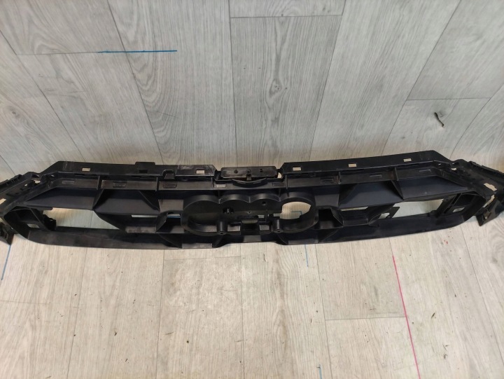 AUDI A6 C8 LIFT S-LINE RENFORCEMENT GRILLE DE RADIATEUR 4K0807233G