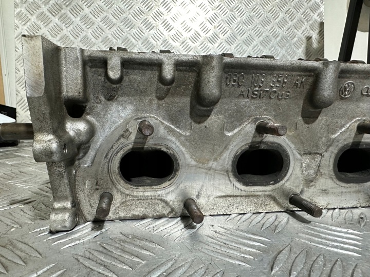 AUDI A3 8P 1.4 TFSI CAX CULASSE LEVIERS 03C103358AK