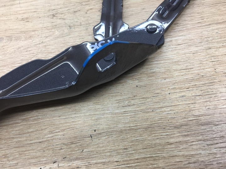 CHARNIÈRE CAPOTS GAUCHE AVANT LH TESLA X 1058041-00-B