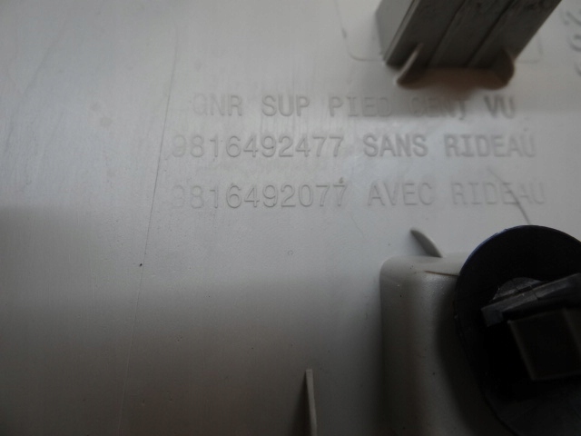 PEUGEOT PARTENAIRE IV GAUCHE PROTECTION MONTANTS CENTRAL 9816492477