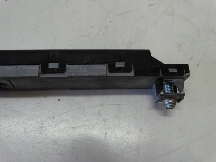 MODULE AMPLIFICATEUR ANTENNES GAUCHE SEAT LEON III