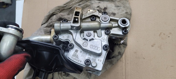 S6 C7 4G LIFT POMPE HUILES MOTEUR 4.0 TFSI 079115155AN S7 4G