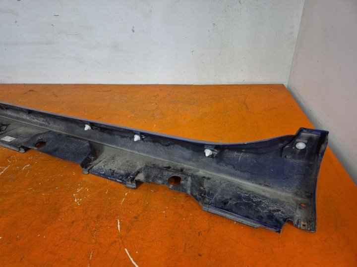 TOYOTA CAMRY VIII 17- MOULURE SEUIL DROITE SEUIL DROIT 75850-33130