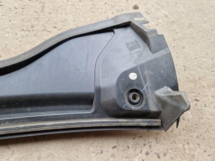 DOUBLURE DE PASSAGE DE ROUE MERCEDES W246 1.8 CDI 2013R