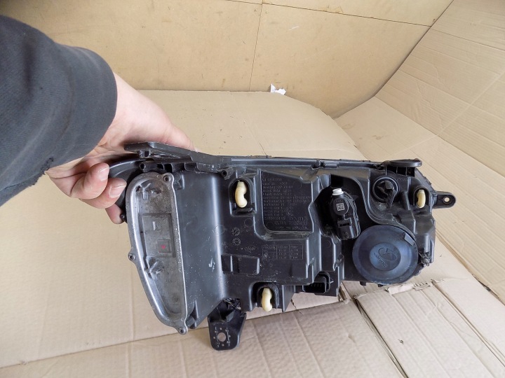 PHARE PROJECTEUR GAUCHE AVANT LED DACIA SANDERO III JOGGER 260605914R 0RYGINAL