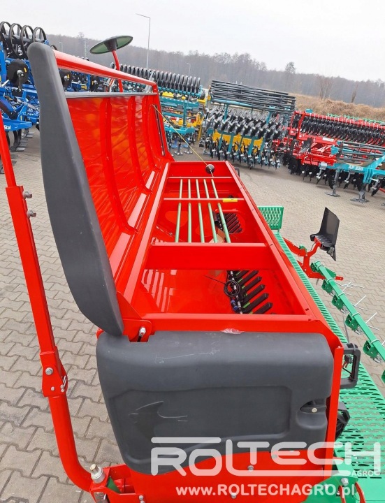SEMOIR ZBOZOWY REDLICE 1-TALERZOWE AGRO-MASZ SR301 3,0M