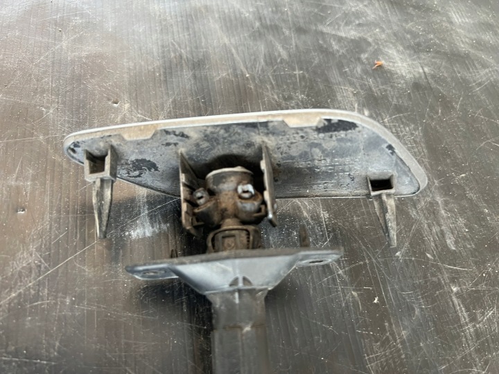 LAVE-GLACE PHARES GAUCHE 4G0955101 AUDI A6 C7 10-14