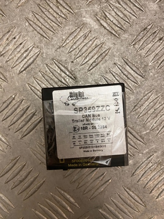 MERCEDES-BENZ E W213 MODULE CROCHET 10R053284