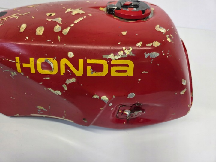 HONDA CBX 750 RÉSERVOIR CARBURANTS RÉSERVOIR CARBURANTS
