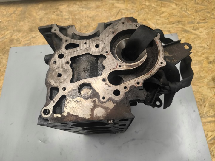 BLOC MOTEUR MASTER II MOVANO I LIFT 2.5 DCI 8200513042