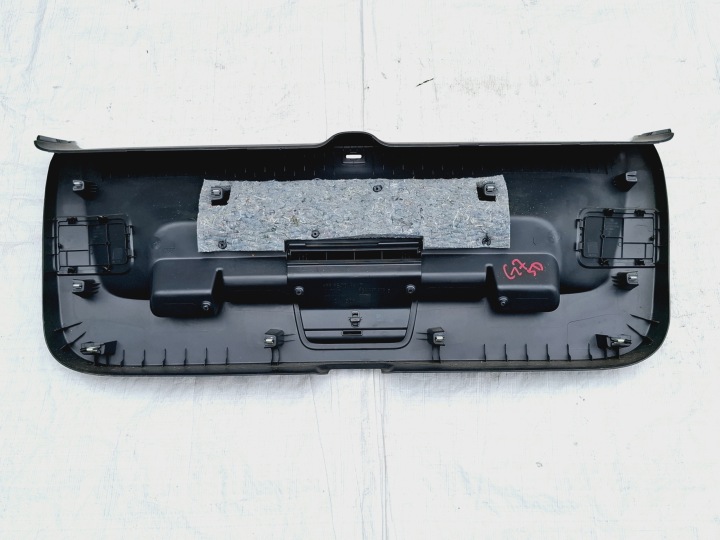 PLASTIQUE PROTECTION COUVERCLES DE COFFRE ARRIÈRE ARRIÈRE VW GOLF VII 7 5G0 BERLINE COMPACTE HTB 5G6867605D