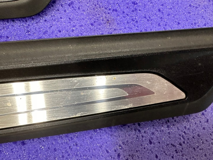 MOULURE REVÊTEMENT SEUIL BMW X1 F48 LIFT ORIGINAL ENSEMBLE