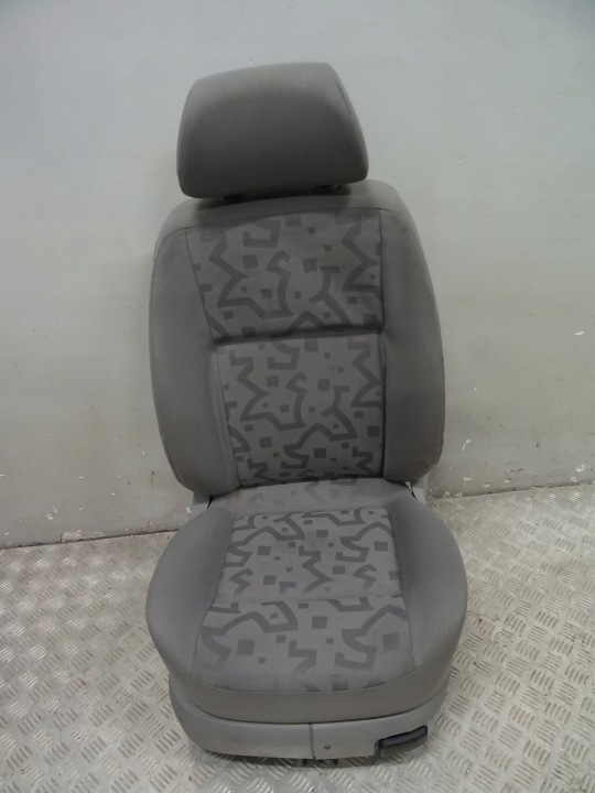 SIÈGE PASSAGER DROIT AVANT VW GOLF IV 5D HAYON NR178