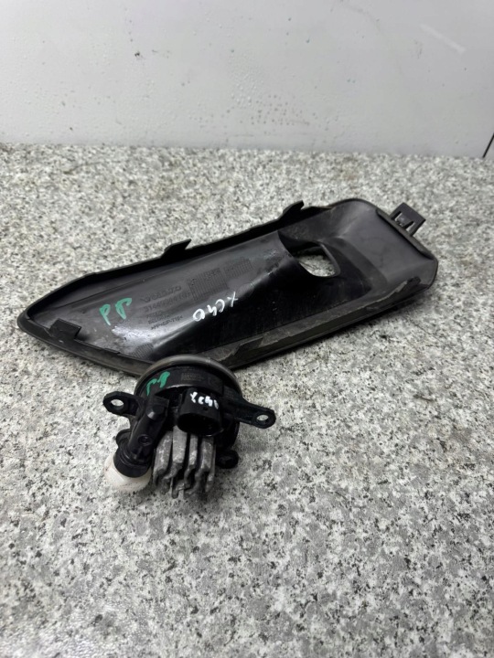 PHARES ANTIBROUILLARD PHARE ANTIBROUILLARD VOLVO XC40 2017-2024 32228884 31449344