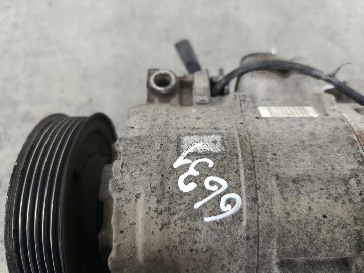 POMPE COMPRESSEUR DE CLIMATISATION AUDI A4 B6 2.0 20V