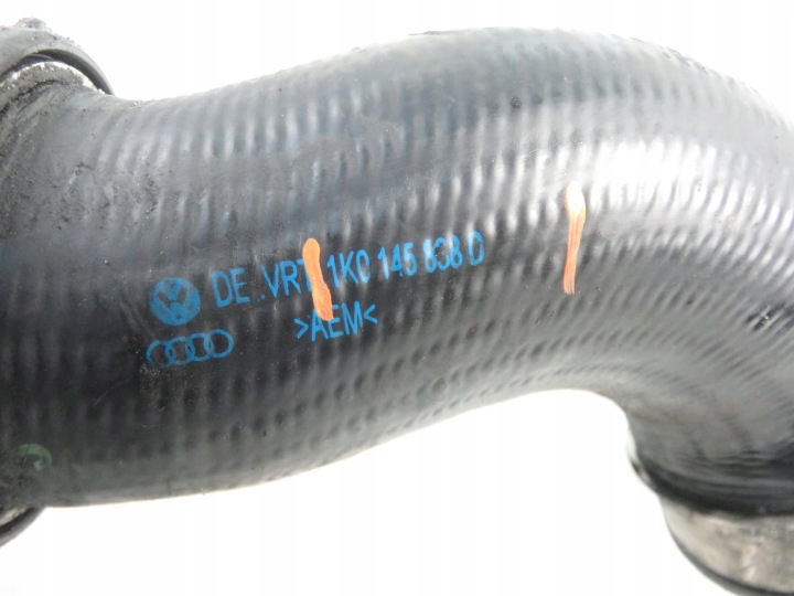 TUYAU ÉCHANGEUR D'AIR DE SURALIMENTATION VW TOURAN I 2.0 TDI 1K0145762L 1K0145770D
