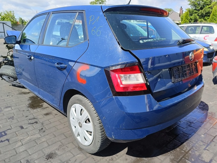 SKODA FABIA 3 III 14-21 COUVERCLES DE COFFRE ARRIÈRE ARRIÈRE COUVERCLES DE COFFRE LF5A/Z5Z5