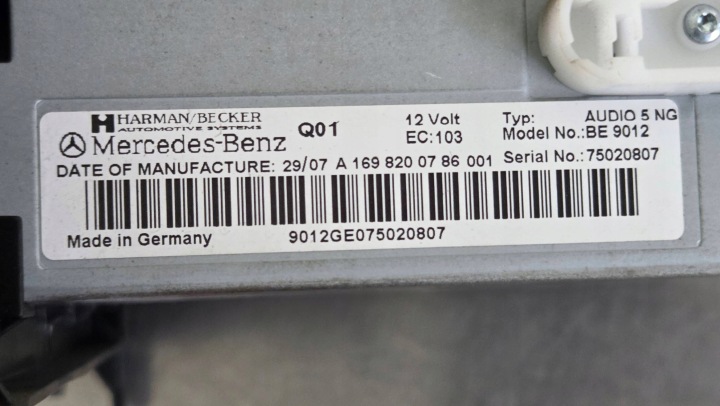 MERCEDES W2169 RADIO AUTORADIO HARMAN/BECKER 12V A1698200786 5436