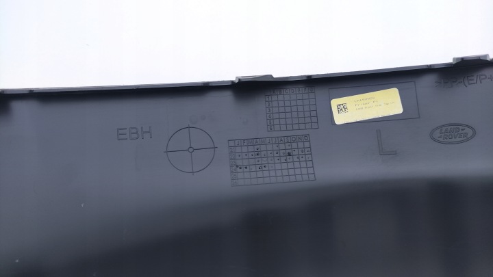 RANGE ROVER VOGUE L460 2022 MOULURE BAS ANGLE PARE-CHOCS GAUCHE AVANT (TC230)