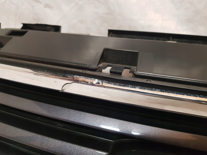 CALANDRE GRILLE AVANT PARE-CHOCS AVANT NH904M OEM HONDA HR-V III 21-25