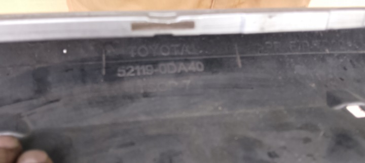 PARE-CHOCS AVANT TOYOTA YARIS III 3 LIFT 17-20ROK 53102-0D130 52119-0DA40