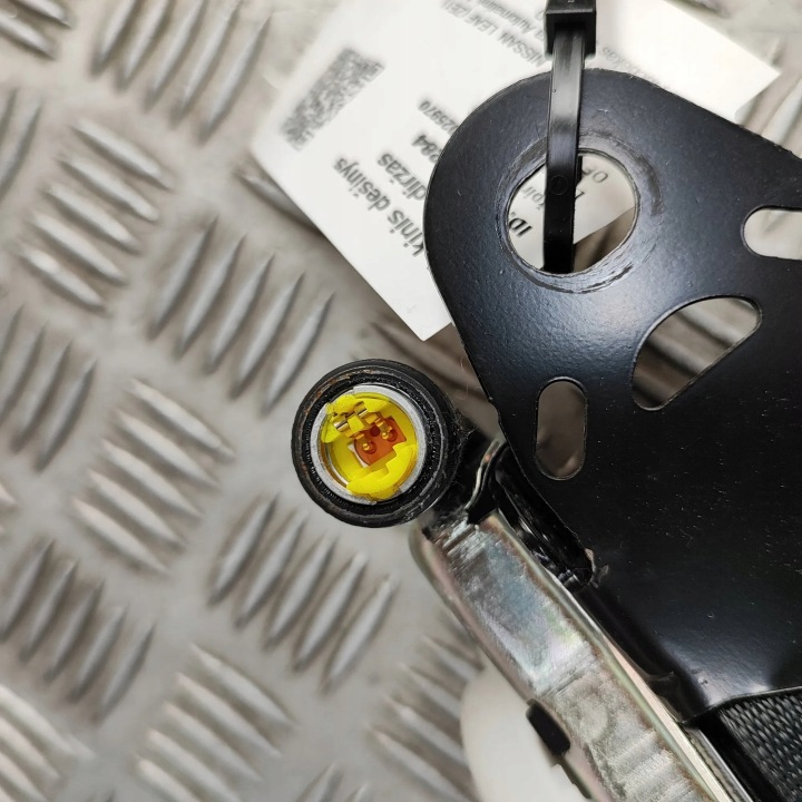 CEINTURE DE SÉCURITÉ AVANT DROIT NISSAN LEAF (ZE1) 638265001D 31046284