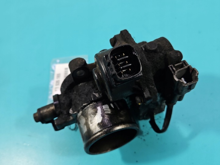 PAPILLON DES GAZ TOYOTA COROLLA VERSO II 89672-21020 2.0 D4D