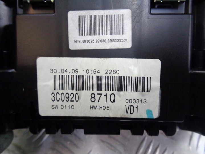 COMPTEUR TABLEAU DE BORD VW PASSAT B6 05- 1.4 TSI CNG 3C0920871Q EUROPE