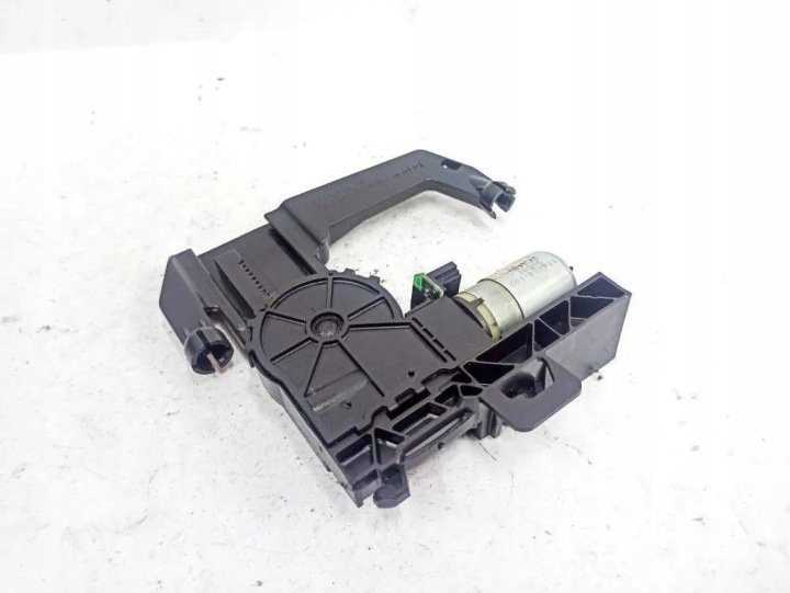 PETIT MOTEUR AVANT DROIT SIÈGES MERCEDES-BENZ E (W212) 0009700026 3.0L