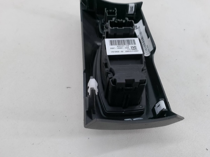 COMMUTATEUR FEUX FORD RANGER V 19-23 DG9T-13D061-HEW