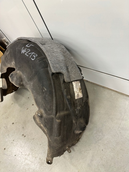 PASSAGE DE ROUE GAUCHE DROIT ARRIÈRE W213 LIFT UNIVERSEL ORIGINAL