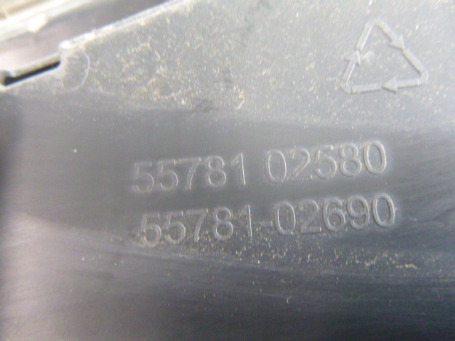 DOUBLURE DE PASSAGE DE ROUE TOYOTA COROLLA E21 55781-02580