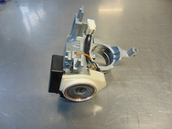 MTSUBISHI GRANDIS 2,4 ORDINATEUR CONTRÔLEUR MOTEUR MN171269
