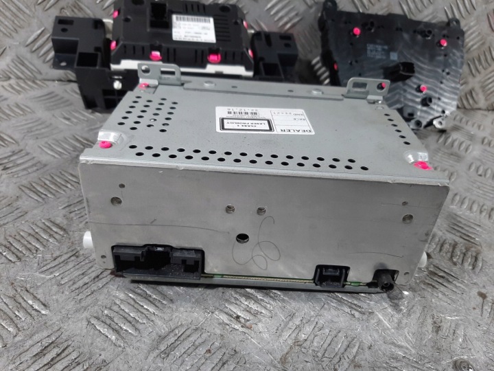 FORD FOCUS MK3 RESTYLAGE 17R RADIO CD PANNEAU MONITEUR