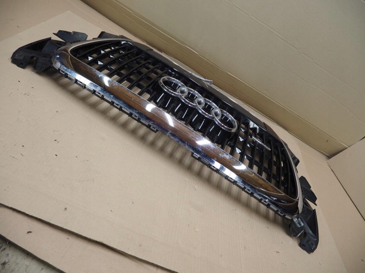 AUDI Q5 8R 8R0853651 CALANDRE RADIATEUR GRILLE