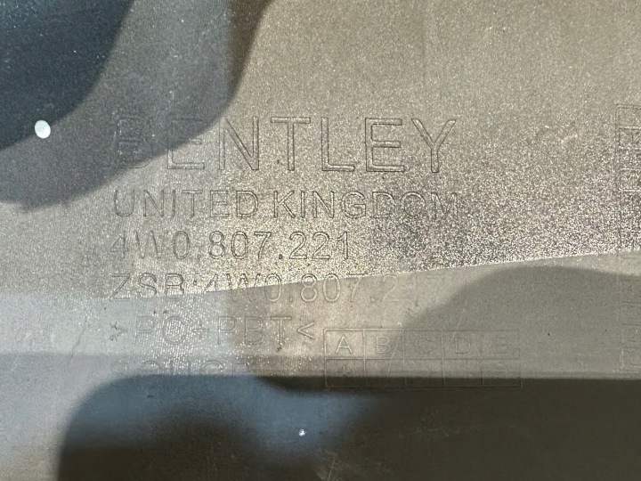 BENTLEY FLYING PIGNON PARE-CHOCS 4W0807221 4W0807217