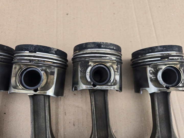 BIELLE PISTON BMW F10 F11 F30 F35 X5 F15 F01 F07 F25 3.0D 3.5D N57 84L110