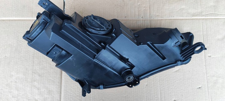 PHARE AUDI A4 S4 B9 8W 8W0941005 AVANT CÔTÉ GAUCHE