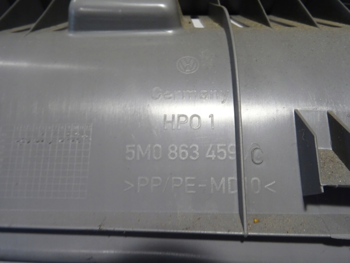 PLASTIQUE PROTECTION COURROIE ARRIÈRE VW GOLF V 5 PLUS 5M0