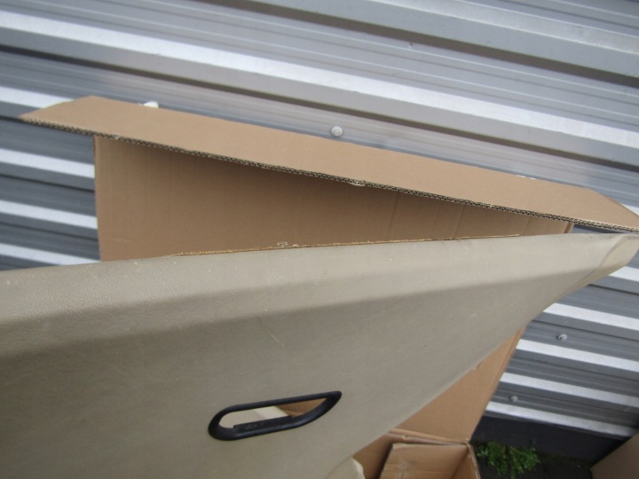 18 MERCEDES W124 GARNITURE MONTANTS C COULEUR CRÈME BEIGE 85-89 BERLINE WASKA MOULURE