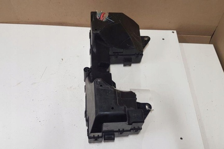 BOÎTE FUSIBLES JAGUAR XF (X250) 5605002800 3.0L DIESEL 177KW 2010