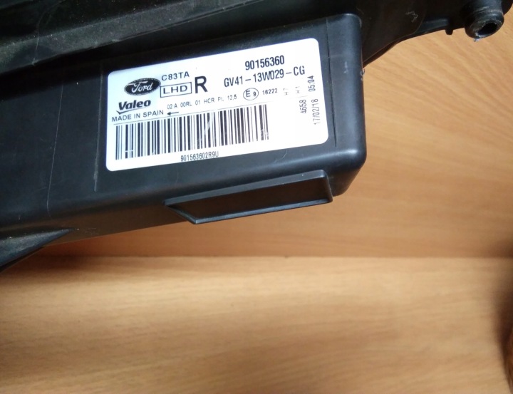 FORD KUGA MK2 LIFT LENTILLE LED CLAIRE DROITE EUROPE