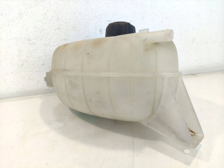 RENAULT TRAFIC II 2 RÉSERVOIR D'EXPANSION 7700312900
